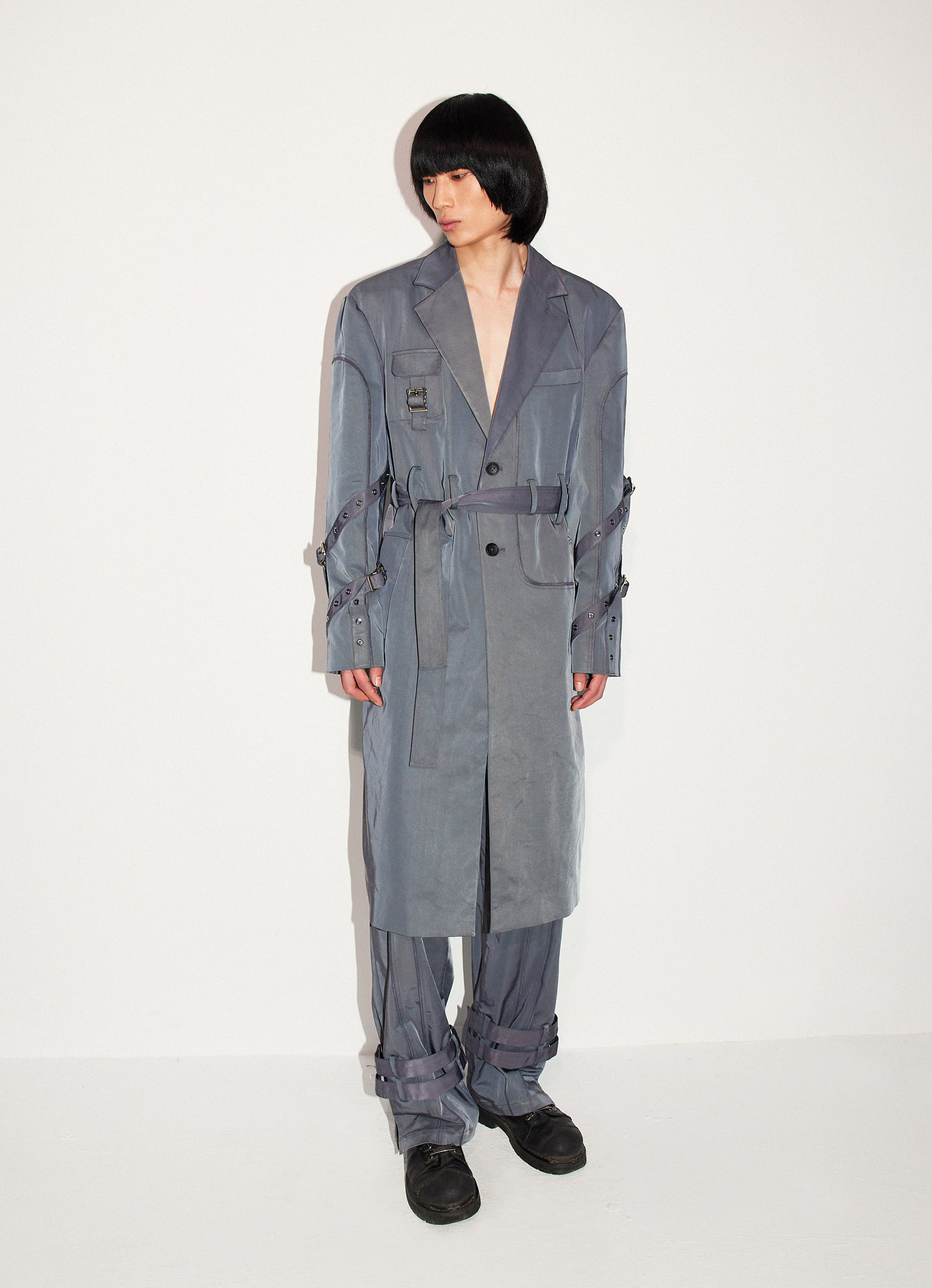 21FW Holographic fabric belted detail trench coat